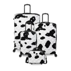 IT Luggage Indulging - Cabin (Moo Cow Print) -Luggage World Shop 33198 UK16 3039A08Moocowblack whiterepeatprintSSFrontpaneldirectlyset6 32c15f7c c0fb 4714 a8aa 0c2dc9d28496