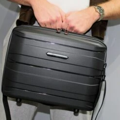 IT Luggage Momentous - Vanity Case (Black) -Luggage World Shop 3 f004b03a 36e1 4670 abb8 70679516df3e