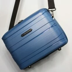 IT Luggage Momentous - Vanity Case (Tibetan Lan) 12 IT Luggage Momentous - Vanity Case (Tibetan Lan) -Luggage World Shop 7 bea7720b ba76 479f 8cdf f796ec074235