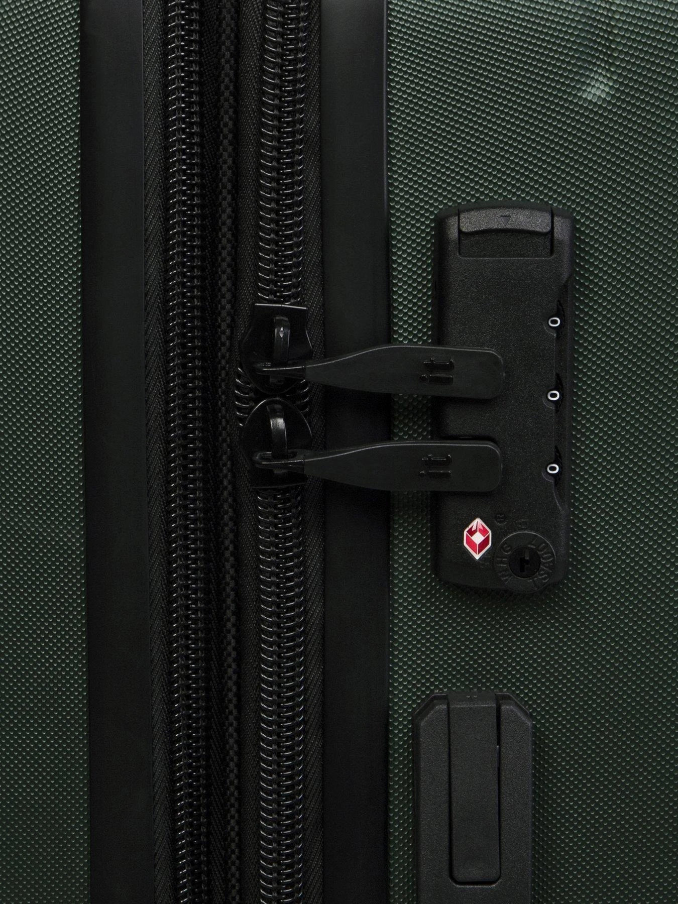 It Luggage Legion Mountain View Large Hard 8 Wheel Suitcase 7 It Luggage Legion Mountain View Large Hard 8 Wheel Suitcase - Image 5